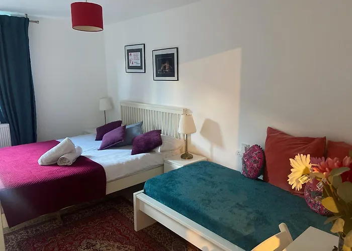 Apt 2/4People Archway/Holloway