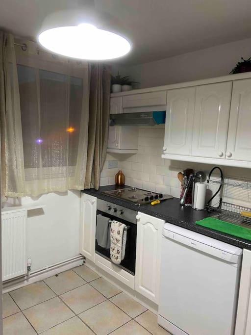 2/4people Archway/holloway Londen